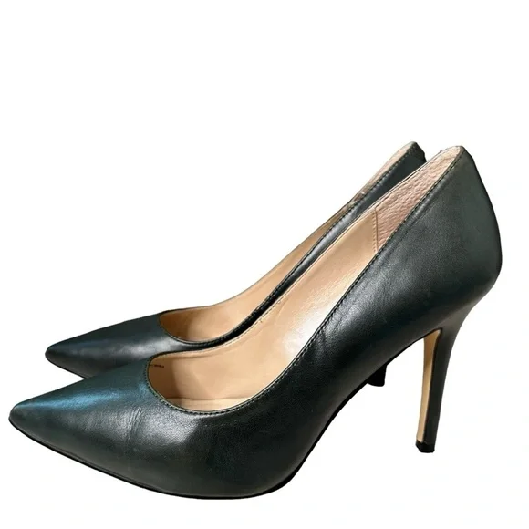 WHBM | Sergeant Green Pumps Size 6.5 - Picture 4 of 16